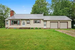 604 E Chicago Rd, White Pigeon, MI 49099 - Photo 1