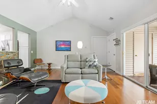 3042 W Crystal Waters Dr, Holland, MI 49424 - Photo 5