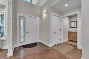 3220 Chamberlain Cir, Ann Arbor, MI 48103 - Photo 5
