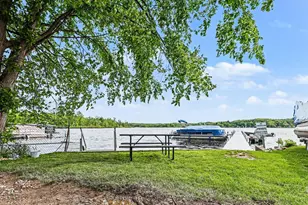588 Pleasant Dr, Gregory, MI 48137 - Photo 3