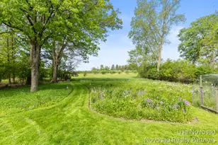 225 Alewa Dr NW, Grand Rapids, MI 49504 - Photo 25