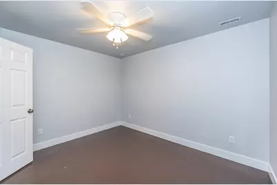 109 S Main Street, Chelsea, MI 48118 - Photo 15