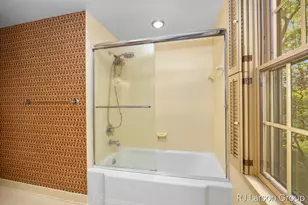 2033 Coronado Dr SE, Grand Rapids, MI 49506 - Photo 37