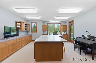 1740 7 Mile Rd NW, Comstock Park, MI 49321 - Photo 41