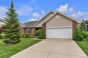 31185 Handsomer Dr, Flat Rock, MI 48134 - Photo 3