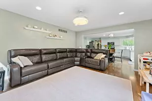 7824 Turnberry Dr, Whitmore Lake, MI 48189 - Photo 25
