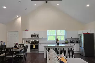 4086 W Commerce Rd, Milford, MI 48380 - Photo 7