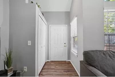 126 Allenhurst Avenue, Royal Oak, MI 48067 - Photo 5