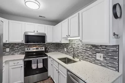 126 Allenhurst Avenue, Royal Oak, MI 48067 - Photo 13