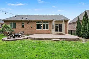 45654 Lookout Dr, Macomb, MI 48044 - Photo 5