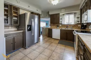 21114 Danbury St, Clinton Twp, MI 48035 - Photo 13