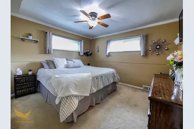 21114 Danbury Street, Clinton Twp, MI 48035 - Photo 11