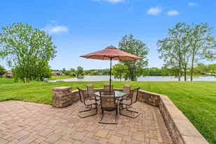9168 Mirage Lake Dr, Milan, MI 48160 - Photo 3