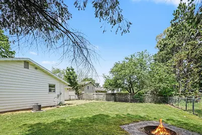 402 Charles Street, Paw Paw, MI 49079 - Photo 3