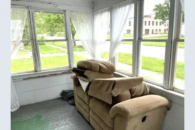 303 N Lowe Street, Dowagiac, MI 49047 - Photo 3