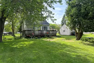 2545 Massena Ave, Commerce Township, MI 48382 - Photo 3