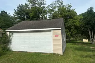 2545 Massena Ave, Commerce Township, MI 48382 - Photo 5