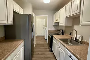 795 Watersedge Dr, Ann Arbor, MI 48105 - Photo 19