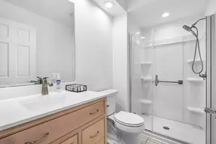 121 Pine Cove Cir, Kalamazoo, MI 49006 - Photo 23