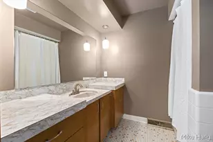 1649 Pembroke St SE, Kentwood, MI 49508 - Photo 21
