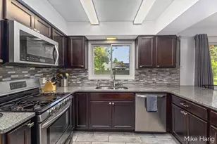 1649 Pembroke St SE, Kentwood, MI 49508 - Photo 7