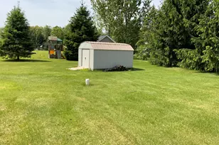 7715 Hidden Knoll Ct NE, Byron, MI 48418 - Photo 11