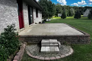 7715 Hidden Knoll Ct NE, Byron, MI 48418 - Photo 9