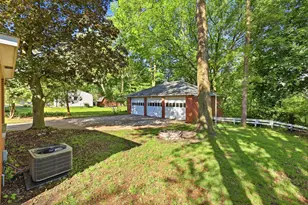 1905 Millbank St SE, Grand Rapids, MI 49508 - Photo 37