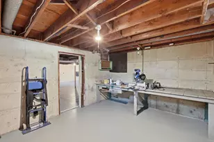 1905 Millbank St SE, Grand Rapids, MI 49508 - Photo 35