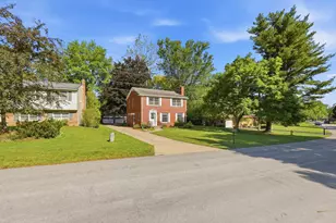 1905 Millbank St SE, Grand Rapids, MI 49508 - Photo 5