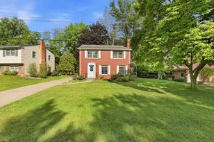 1905 Millbank St SE, Grand Rapids, MI 49508 - Photo 3