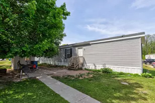 12935 Barry Ln, Wayland, MI 49348 - Photo 5