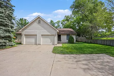 674 South Street, Grass Lake, MI 49240 - Photo 1