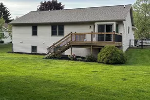 7532 Woodcliff Dr, Hudsonville, MI 49426 - Photo 3