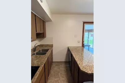 250 Lois Drive, Battle Creek, MI 49015 - Photo 7