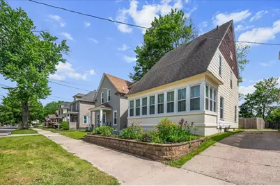 130 Palmer Street NE, Grand Rapids, MI 49505 - Photo 1