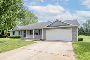 54163 Ridgeview Cir, Paw Paw, MI 49079 - Photo 3