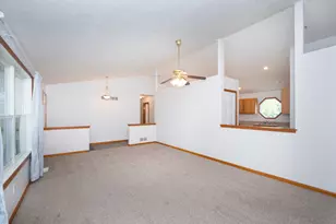 54163 Ridgeview Cir, Paw Paw, MI 49079 - Photo 7