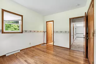 1129 N 24th St, Allegan, MI 49010 - Photo 9