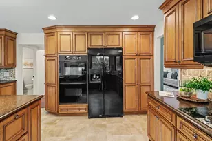 6588 White Pines Dr, Brighton, MI 48116 - Photo 17