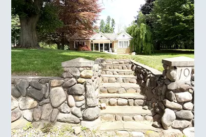 19 S Moorland Drive, Battle Creek, MI 49015 - Photo 1