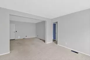 565 Collette Ave, Kalamazoo, MI 49048 - Photo 13