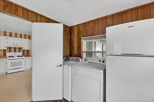 565 Collette Ave, Kalamazoo, MI 49048 - Photo 7