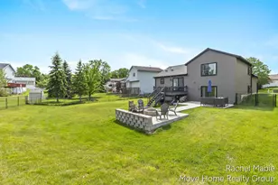 3828 Giddings Ave SE, Grand Rapids, MI 49508 - Photo 23