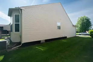 8803 Meadow Ln Dr, Ypsilanti, MI 48197 - Photo 37