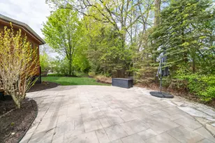 25842 Arcadia Dr, Novi, MI 48374 - Photo 9