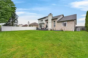 30098 Fairfield Dr, New Baltimore, MI 48051 - Photo 5