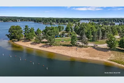 9368 Clubhouse Drive W #549, Canadian Lakes, MI 49346 - Photo 5