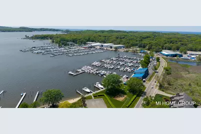 1745 Ottawa Beach #4, Holland, MI 49424 - Photo 11