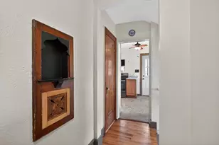 716 Sixth St, Jackson, MI 49203 - Photo 21